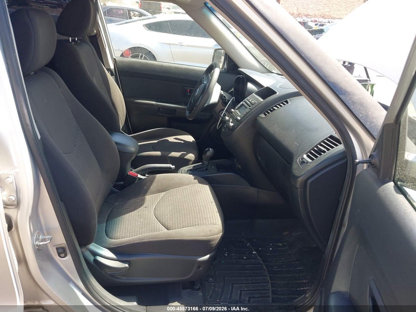 2012 Kia Soul VIN KNDJT2A50C7404008 IAAI salvage auction — NORMAL WEAR, Clear - Dealer Only (California), sold $275 on 2026-07-28 (photo 5)