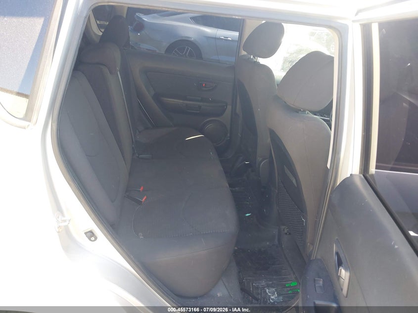 2012 Kia Soul VIN KNDJT2A50C7404008 IAAI salvage auction — NORMAL WEAR, Clear - Dealer Only (California), sold $275 on 2026-07-28 (photo 8)