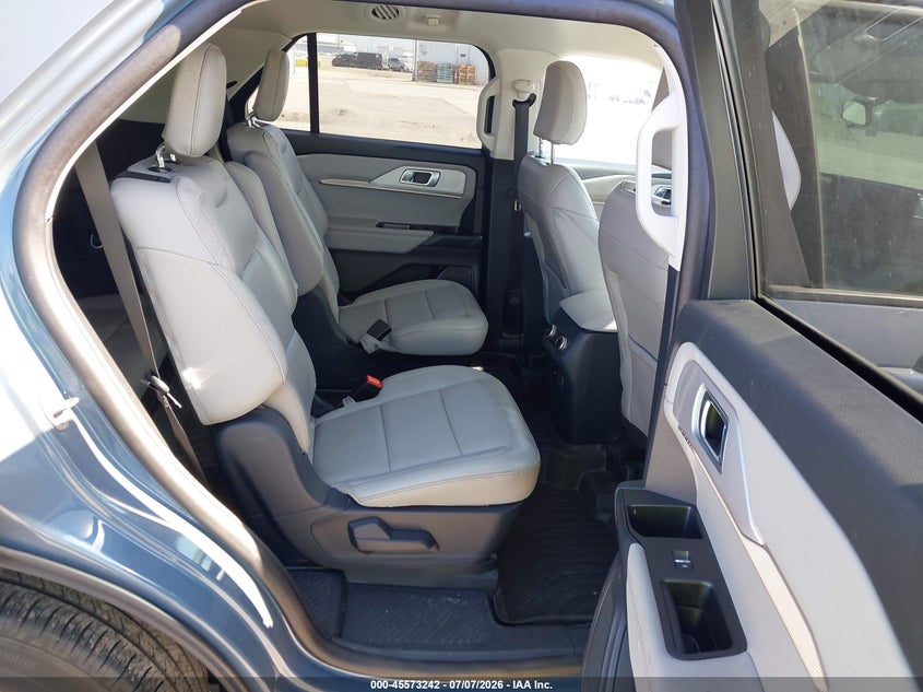 2025 Ford Explorer VIN 1FMUK7DHXSGA27734 IAAI salvage auction — REAR END, Salvage (California), sold $14,400 on 2026-07-29 (photo 8)