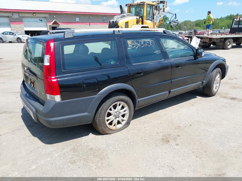 2007 Volvo Xc70 VIN YV4SZ592271263866 IAAI salvage auction — NORMAL WEAR, Original (Maine), sold $250 on 2026-07-20 (photo 4)