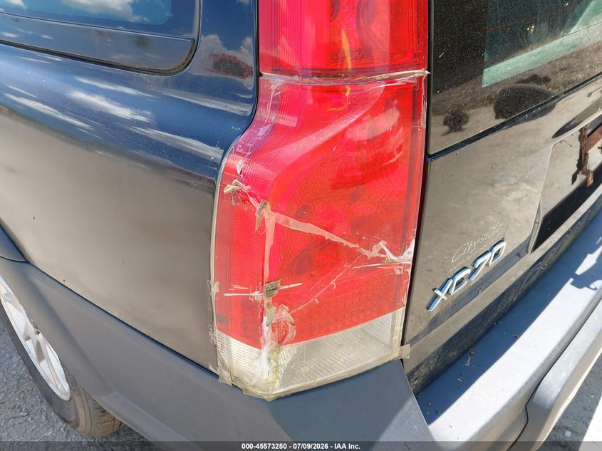 2007 Volvo Xc70 VIN YV4SZ592271263866 IAAI salvage auction — NORMAL WEAR, Original (Maine), sold $250 on 2026-07-20 (photo 6)