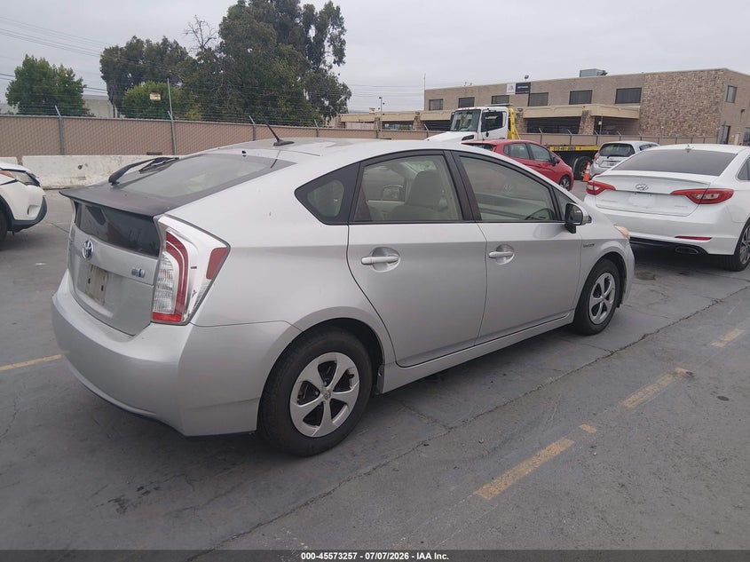 2013 Toyota Prius VIN JTDKN3DU5D5628878 IAAI salvage auction — NORMAL WEAR, Clear - Dealer Only (California), sold $3,050 on 2026-07-13 (photo 4)