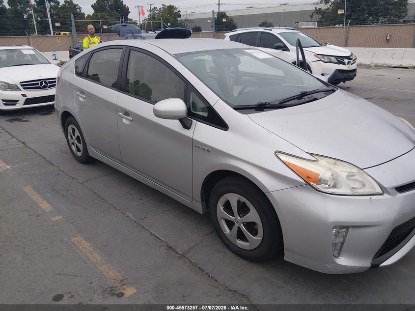 2013 Toyota Prius VIN JTDKN3DU5D5628878 IAAI salvage auction — NORMAL WEAR, Clear - Dealer Only (California), sold $3,050 on 2026-07-13 (photo 6)
