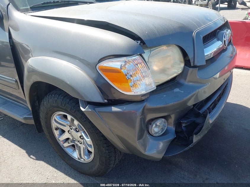 2006 Toyota Sequoia VIN 5TDZT38A86S280320 IAAI salvage auction — FRONT & REAR, Salvage (California), sold $1,250 on 2026-07-30 (photo 6)