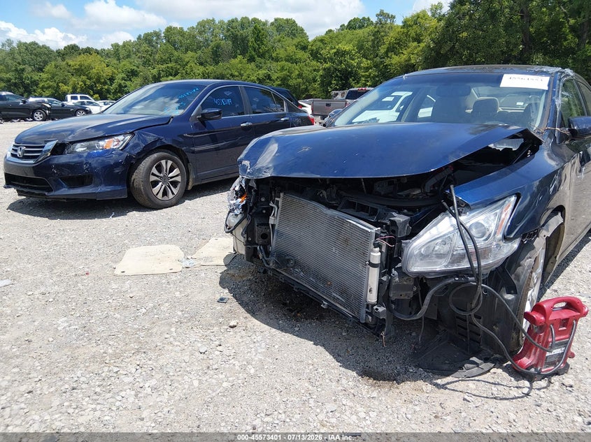 2014 Hyundai Sonata VIN 5NPEB4ACXEH946892 IAAI salvage auction — NORMAL WEAR, Salvage Title, sold $25 on 2026-07-23 (photo 6)