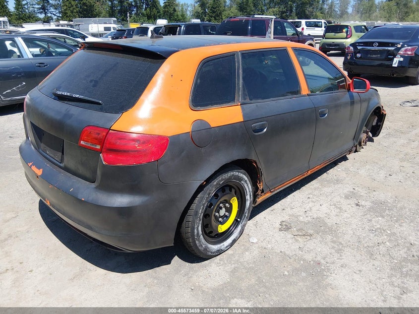 2011 Audi A3 VIN WAUBEAFM2BA012462 IAAI salvage auction — NORMAL WEAR, Clear (Washington), sold $250 on 2026-07-29 (photo 4)