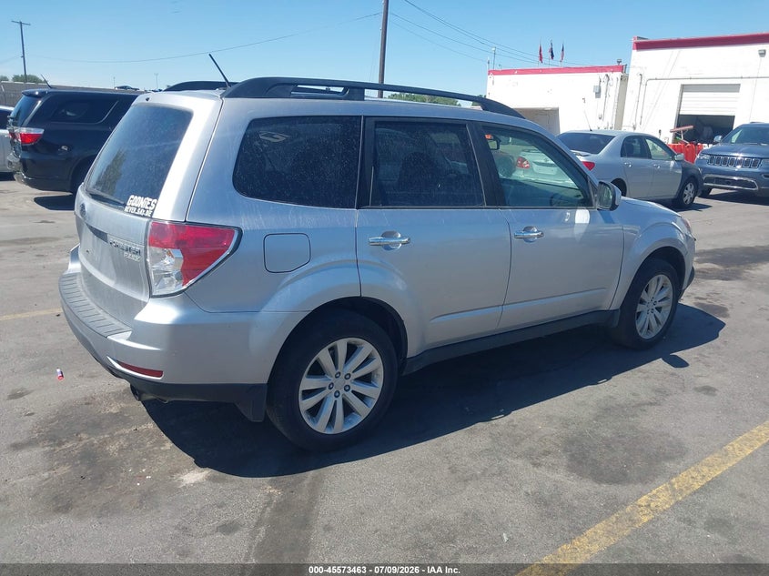 2012 Subaru Forester VIN JF2SHADC8CH461644 IAAI salvage auction — NORMAL WEAR, Clear (Utah), sold $2,175 on 2026-07-30 (photo 4)