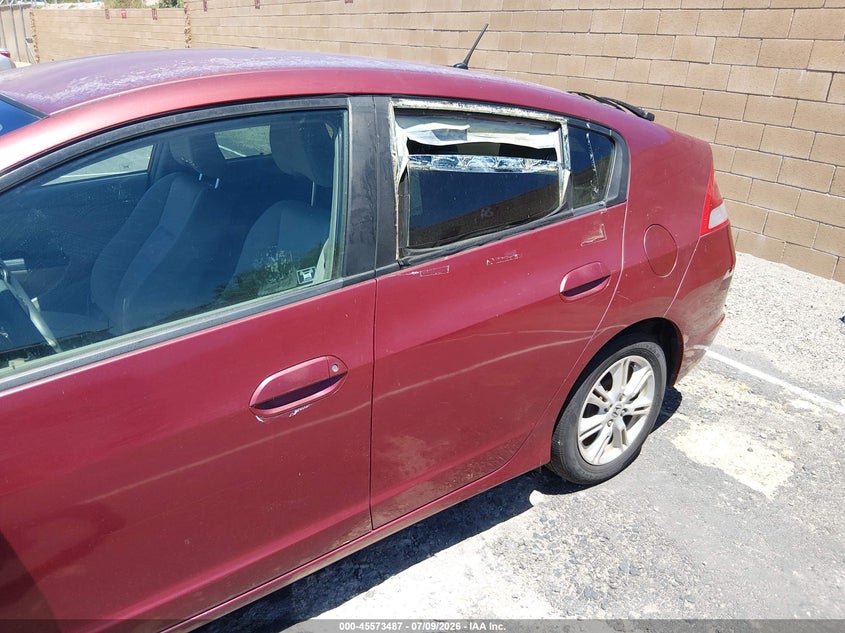 2010 Honda Insight VIN JHMZE2H76AS041436 IAAI salvage auction — SIDE, Clear - Dealer Only (California), sold $650 on 2026-07-22 (photo 6)