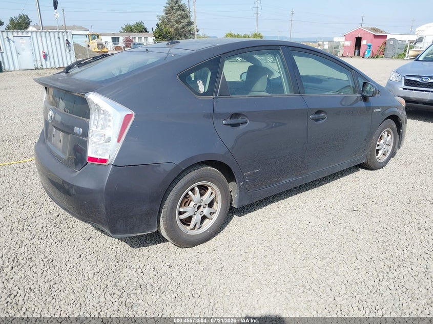2011 Toyota Prius VIN JTDKN3DU3B0256838 IAAI salvage auction — NORMAL WEAR, Peddle Clear Public-Restricted (Oregon), sold $300 on 2026-07-27 (photo 4)