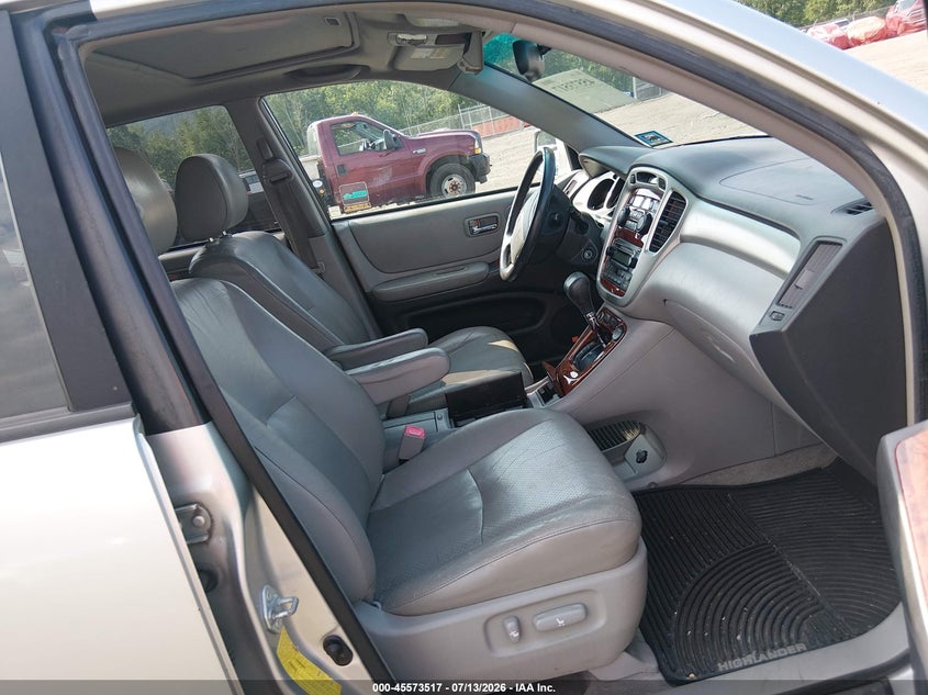 2006 Toyota Highlander hybrid VIN JTEEW21A260008774 IAAI salvage auction — MECHANICAL, Clear (New Jersey), sold $625 on 2026-07-23 (photo 5)