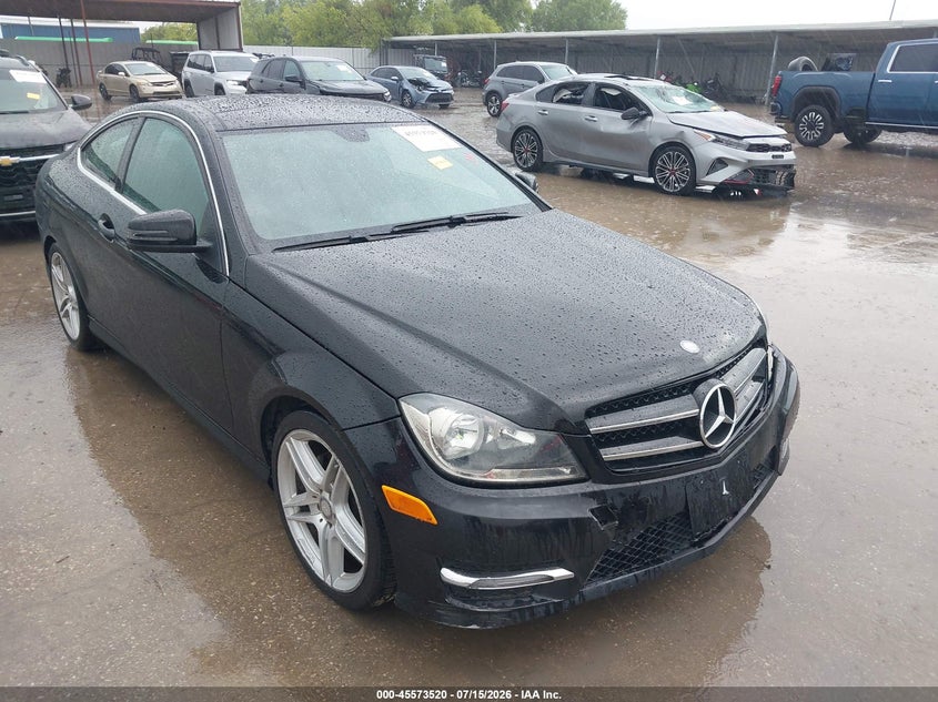 2015 Mercedes-benz C-klasse VIN WDDGJ4HBXFG417821 IAAI salvage auction — WATER/FLOOD, Non-Repairable (Texas), sold $1,050 on 2026-08-12 (photo 1)