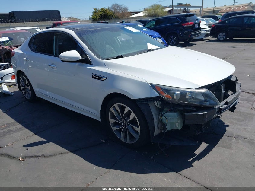 2015 Kia Optima VIN 5XXGR4A68FG389492 IAAI salvage auction — LEFT FRONT, Salvage Certificate (California), sold $1,500 on 2026-07-15 (photo 1)