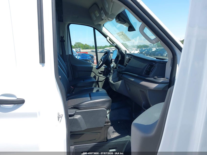 2026 Ford Transit VIN 1FTBR1C89TKB03478 IAAI salvage auction — REAR END, Salvage Title, sold $15,550 on 2026-07-29 (photo 5)