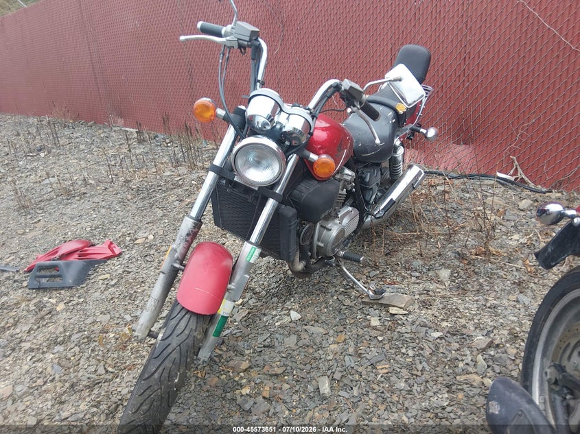 1987 Honda Vf700 VIN JH2RC2105HM300654 IAAI salvage auction — NORMAL WEAR, Clear (Pennsylvania), sold $100 on 2026-07-15 (photo 2)