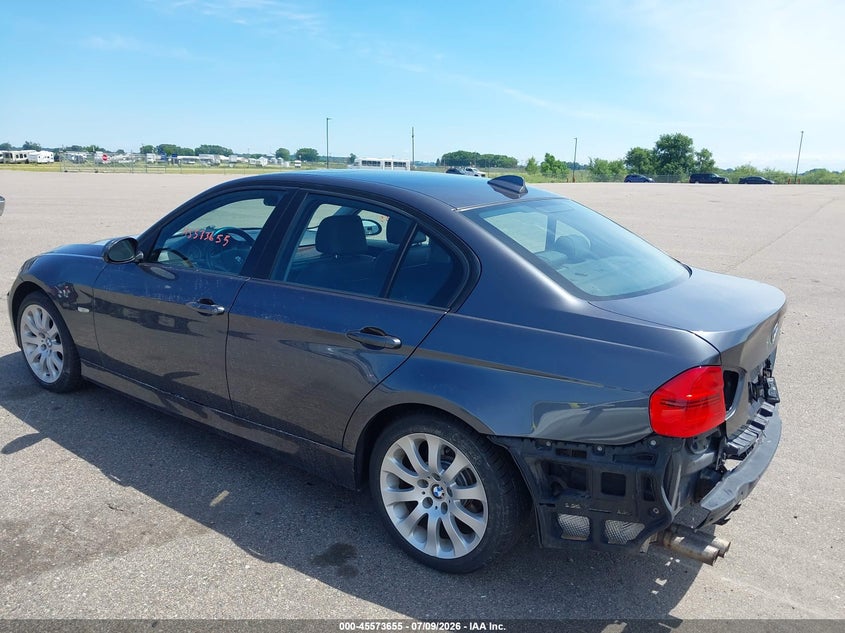 2007 BMW 3 series VIN WBAVC935X7KX54527 IAAI salvage auction — REAR END, Parts Only Bos (Minnesota), sold $450 on 2026-07-20 (photo 3)
