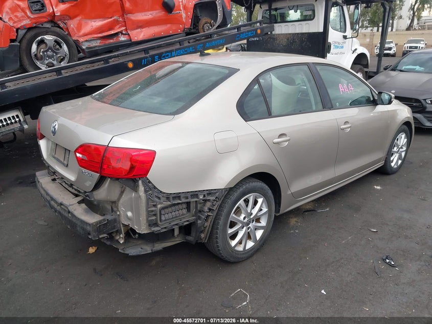 2012 Volkswagen Jetta VIN 3VWDP7AJ3CM460040 IAAI salvage auction — REAR END, Salvage Certificate (California), sold $2,375 on 2026-07-31 (photo 4)