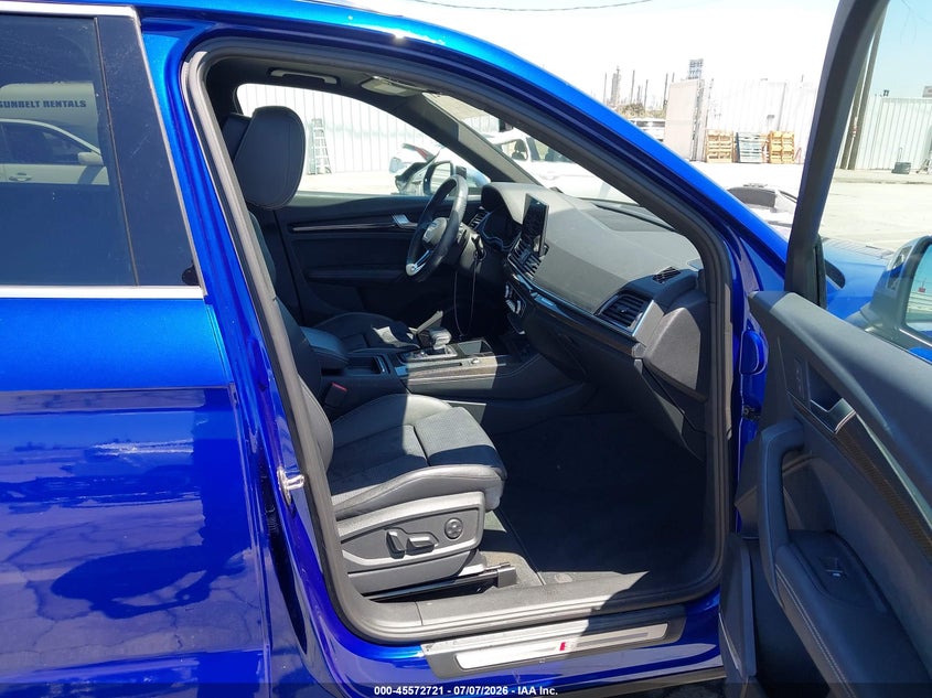 2022 Audi Sq5 VIN WA1B4AFY7N2050707 IAAI salvage auction — FRONT & REAR, Salvage Title, sold $16,000 on 2026-07-29 (photo 5)