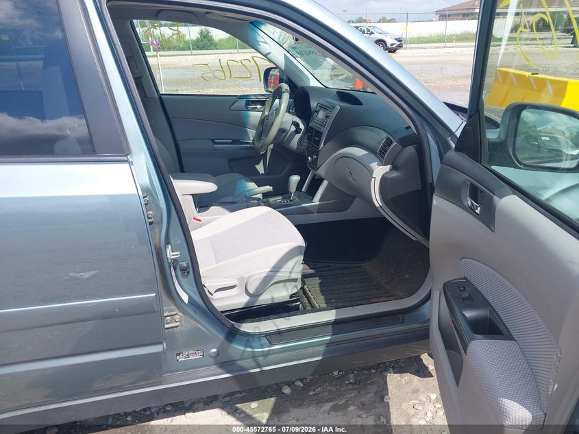 2012 Subaru Forester VIN JF2SHADC2CH463678 IAAI salvage auction — NORMAL WEAR, Clear-Endorsement (Wisconsin), sold $525 on 2026-07-30 (photo 5)