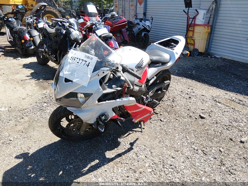 2002 Honda Cbr600 VIN JH2PC35002M305159 IAAI salvage auction — FRONT END, Clear (Virginia), sold $25 on 2026-07-28 (photo 2)