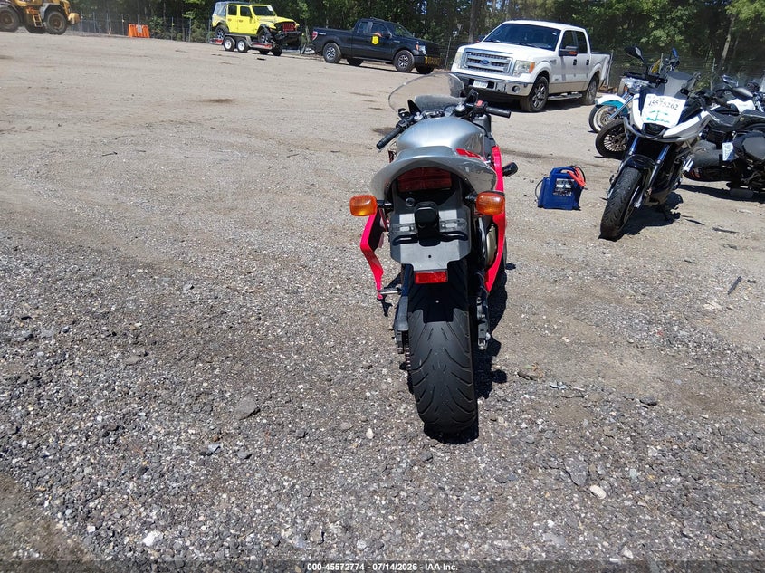 2002 Honda Cbr600 VIN JH2PC35002M305159 IAAI salvage auction — FRONT END, Clear (Virginia), sold $25 on 2026-07-28 (photo 6)