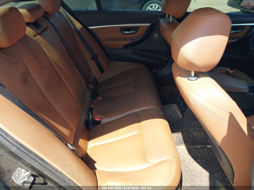2016 BMW 3er VIN WBA8E3G54GNU05439 IAAI salvage auction — LEFT FRONT, Salvage (Illinois), sold $2,900 on 2026-08-19 (photo 8)