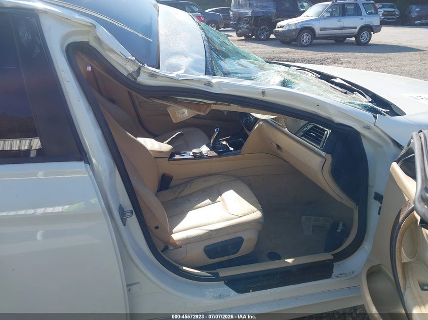 2014 BMW 3er VIN WBA3B1G52ENT00113 IAAI salvage auction — NORMAL WEAR, Clear (Missouri), sold $1,425 on 2026-07-29 (photo 5)
