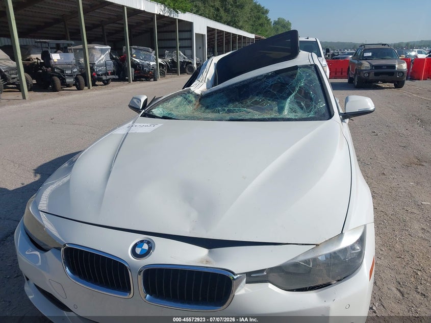 2014 BMW 3er VIN WBA3B1G52ENT00113 IAAI salvage auction — NORMAL WEAR, Clear (Missouri), sold $1,425 on 2026-07-29 (photo 6)