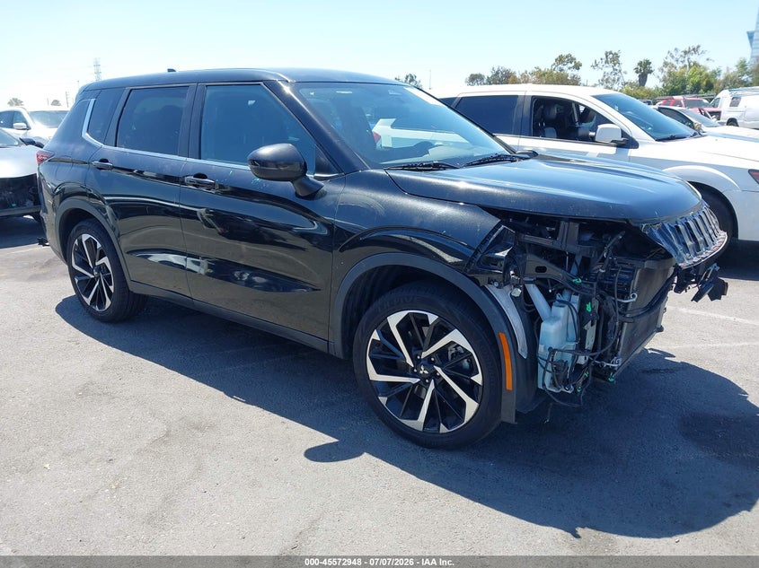2022 Mitsubishi Outlander VIN JA4J4TA84NZ053201 IAAI salvage auction — FRONT END, Salvage (California), sold $7,200 on 2026-08-03 (photo 1)