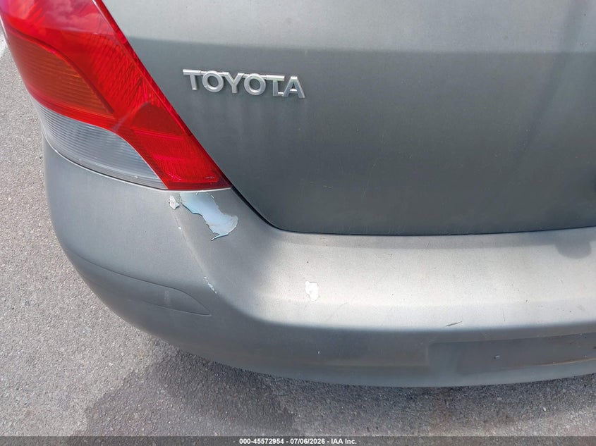 2011 Toyota Yaris VIN JTDJT4K31B5331069 IAAI salvage auction — NORMAL WEAR, Clear (Hawaii), sold $100 on 2026-07-21 (photo 6)