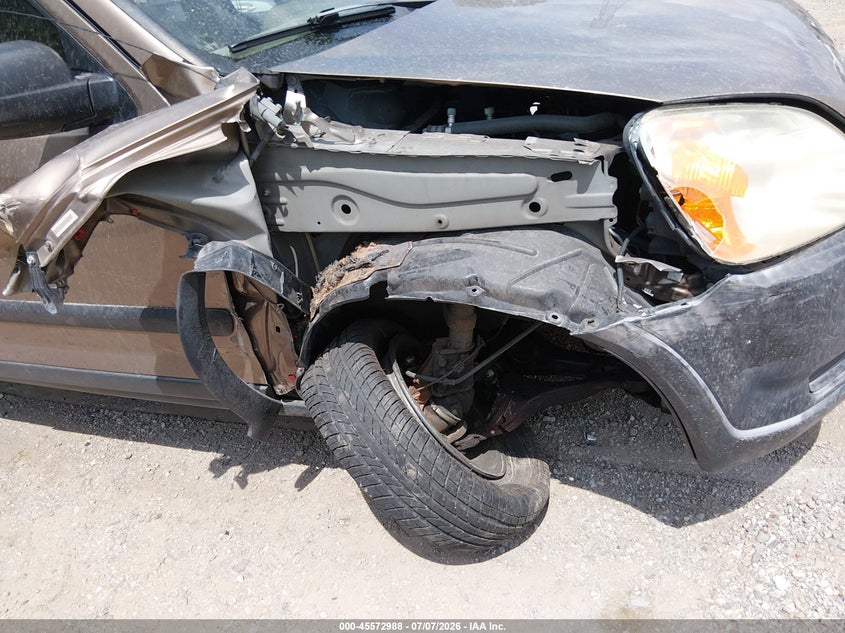 2002 Honda Cr-v VIN JHLRD78842C015880 IAAI salvage auction — NORMAL WEAR, Clear (Indiana), sold $375 on 2026-07-29 (photo 6)