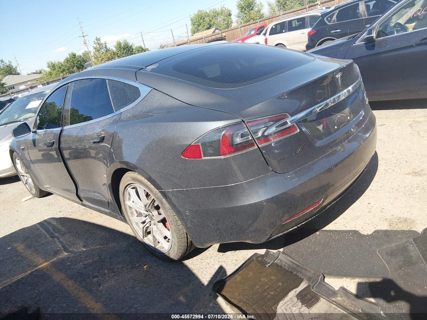 2017 Tesla Model s VIN 5YJSA1E4XHF199045 IAAI salvage auction — RIGHT SIDE, Salvage (Michigan), sold $9,400 on 2026-09-03 (photo 3)