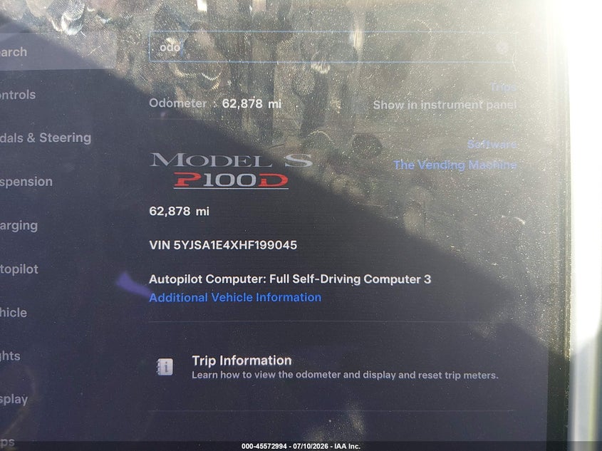 2017 Tesla Model s VIN 5YJSA1E4XHF199045 IAAI salvage auction — RIGHT SIDE, Salvage (Michigan), sold $9,400 on 2026-09-03 (photo 7)
