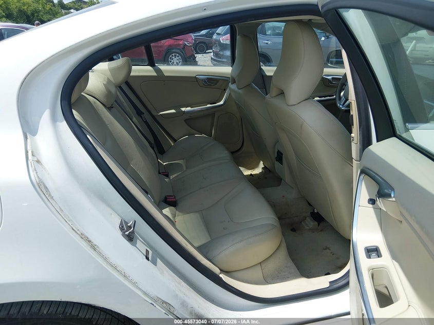 2015 Volvo S60 VIN YV126MFK7F2336873 IAAI salvage auction — NORMAL WEAR, Clear (Tennessee), sold $1,350 on 2026-07-30 (photo 8)