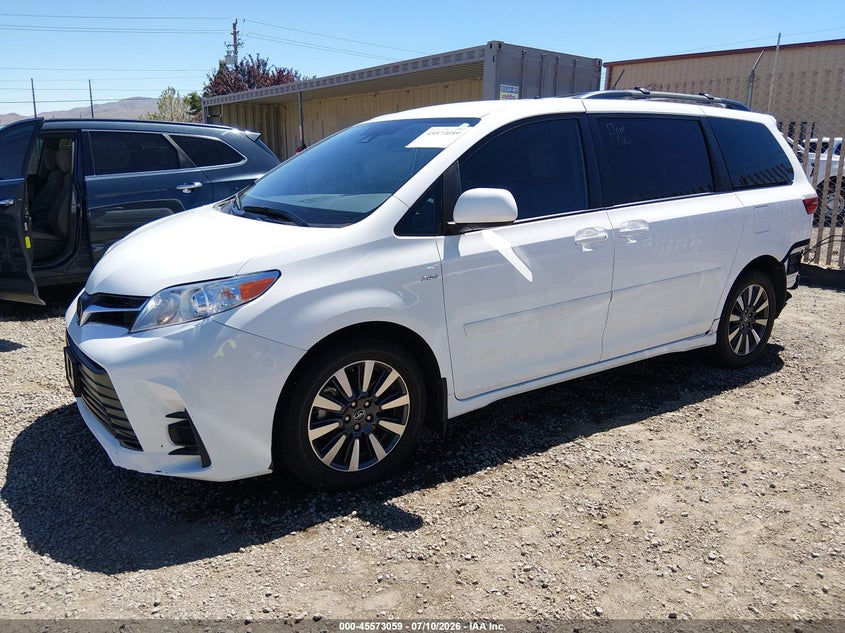 2020 Toyota Sienna VIN 5TDJZ3DCXLS239900 IAAI salvage auction — REAR END, Wait Title, sold $7,800 on 2026-08-21 (photo 2)