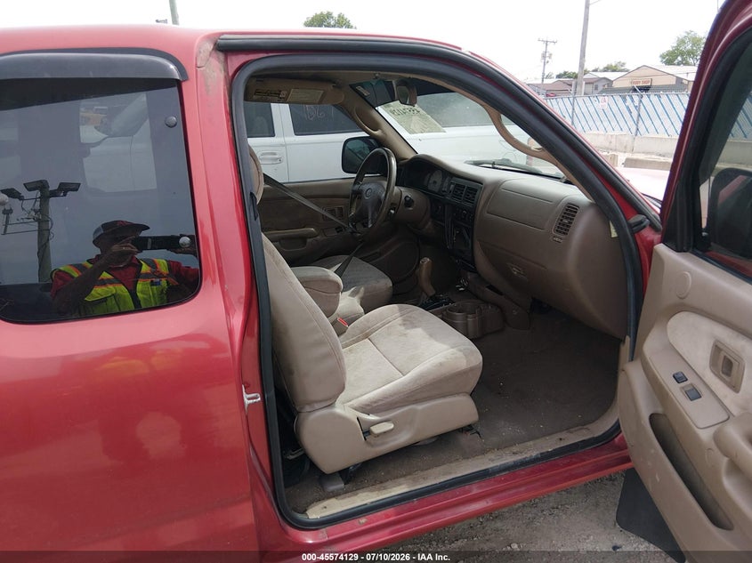 2002 Toyota Tacoma VIN 5TEWM72N42Z084147 IAAI salvage auction — NORMAL WEAR, Clear (Illinois), sold $450 on 2026-07-21 (photo 5)