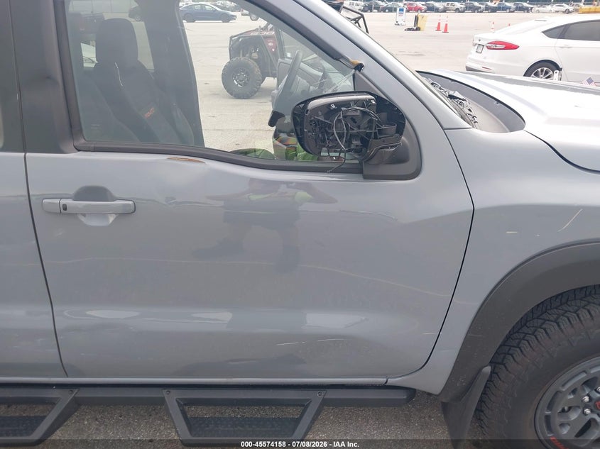 2026 Nissan Navara (frontier) VIN 1N6ED1EK6TN643452 IAAI salvage auction — SIDE, Salvage Title, sold $20,800 on 2026-09-10 (photo 6)