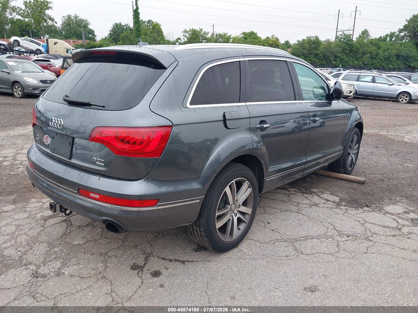 2015 Audi Q7 VIN WA1LGAFE2FD024622 IAAI salvage auction — NORMAL WEAR, Clear (Pennsylvania), sold $1,050 on 2026-07-17 (photo 4)