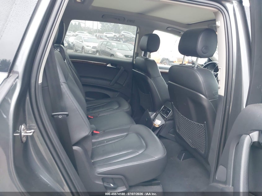 2015 Audi Q7 VIN WA1LGAFE2FD024622 IAAI salvage auction — NORMAL WEAR, Clear (Pennsylvania), sold $1,050 on 2026-07-17 (photo 8)