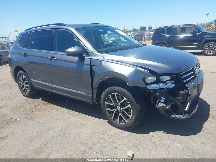 2021 Volkswagen Tiguan VIN 3VV3B7AX9MM058446 IAAI salvage auction — RIGHT FRONT, Salvage Title, sold $6,600 on 2026-08-10 (photo 1)