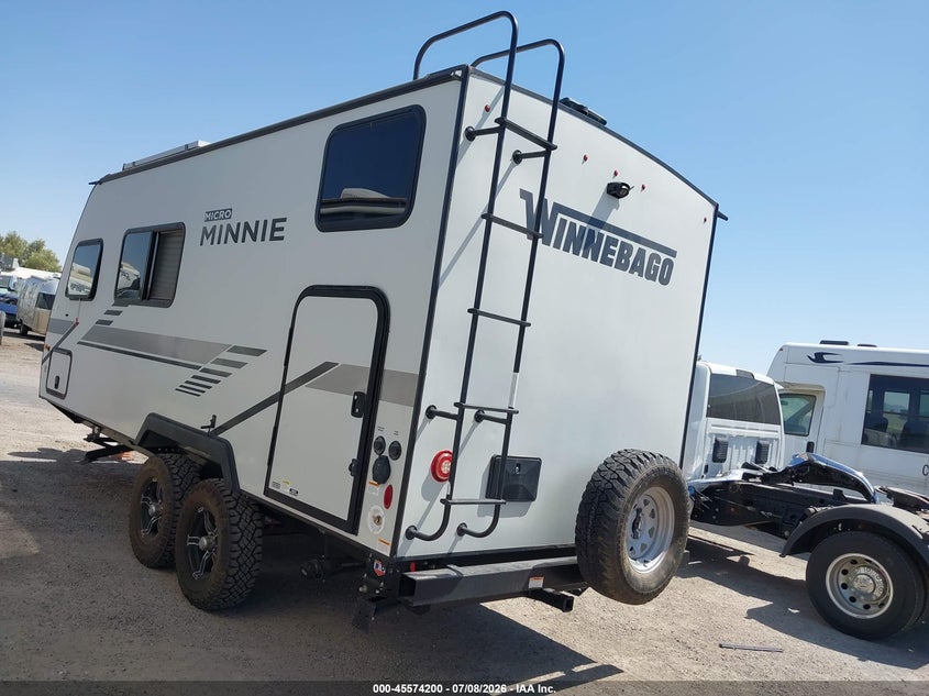 2022 Winnebago Micro minn VIN 54CTM2J20N3070133 IAAI salvage auction — THEFT, Salvage (Arizona), sold $7,275 on 2026-08-11 (photo 3)
