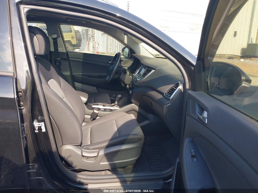 2017 Hyundai Tucson VIN KM8J33A28HU458964 IAAI salvage auction — NORMAL WEAR, Clear (Alabama), sold $3,100 on 2026-07-24 (photo 5)