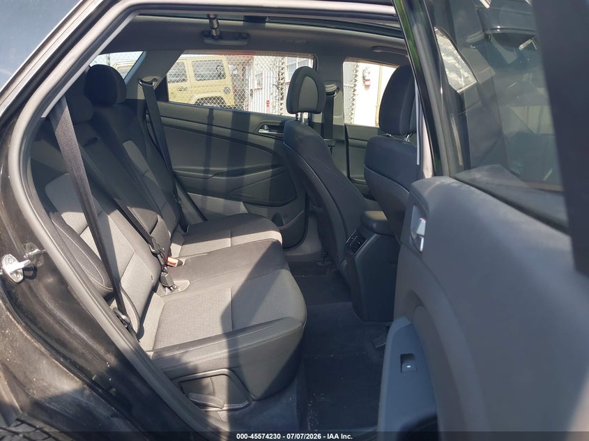 2017 Hyundai Tucson VIN KM8J33A28HU458964 IAAI salvage auction — NORMAL WEAR, Clear (Alabama), sold $3,100 on 2026-07-24 (photo 8)