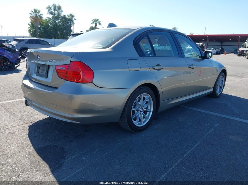2010 BMW 3 series VIN WBAPH5G54ANM35742 IAAI salvage auction — SIDE, Salvage (California), sold $325 on 2026-07-25 (photo 4)