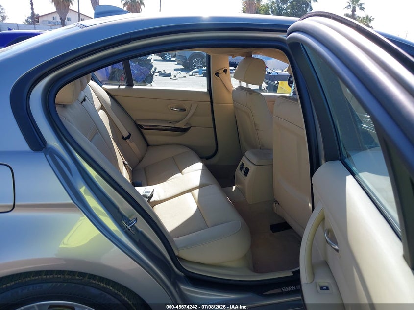 2010 BMW 3 series VIN WBAPH5G54ANM35742 IAAI salvage auction — SIDE, Salvage (California), sold $325 on 2026-07-25 (photo 8)