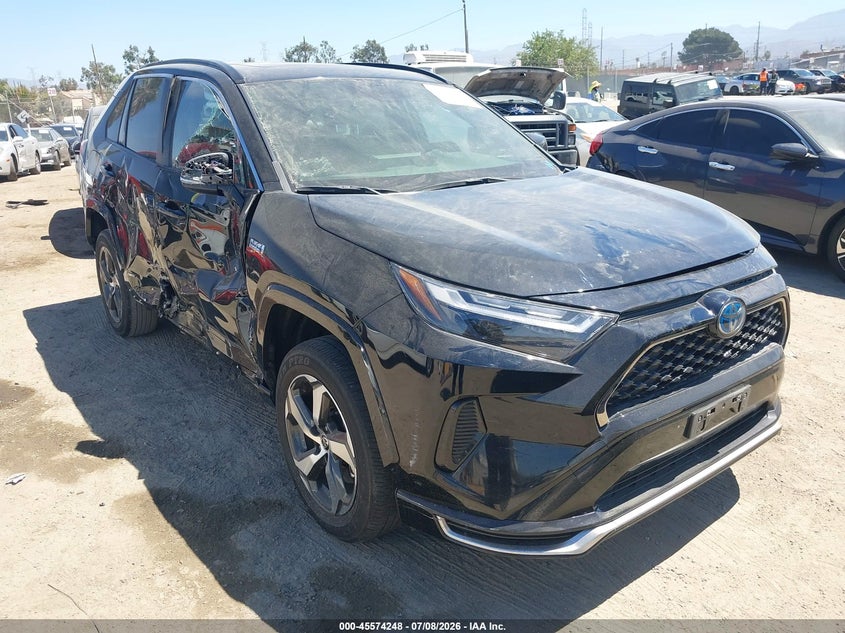 2024 Toyota Rav 4 VIN JTMAB3FV8RD205400 — IAAI salvage auction photo