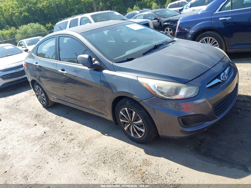 2013 Hyundai Accent VIN KMHCT4AE2DU323594 IAAI salvage auction — NORMAL WEAR, Clear (Florida), sold $475 on 2026-07-29 (photo 1)