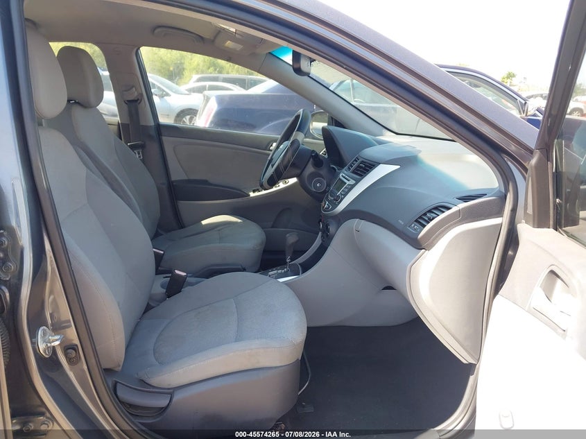 2013 Hyundai Accent VIN KMHCT4AE2DU323594 IAAI salvage auction — NORMAL WEAR, Clear (Florida), sold $475 on 2026-07-29 (photo 5)
