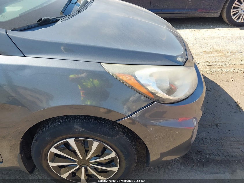 2013 Hyundai Accent VIN KMHCT4AE2DU323594 IAAI salvage auction — NORMAL WEAR, Clear (Florida), sold $475 on 2026-07-29 (photo 6)