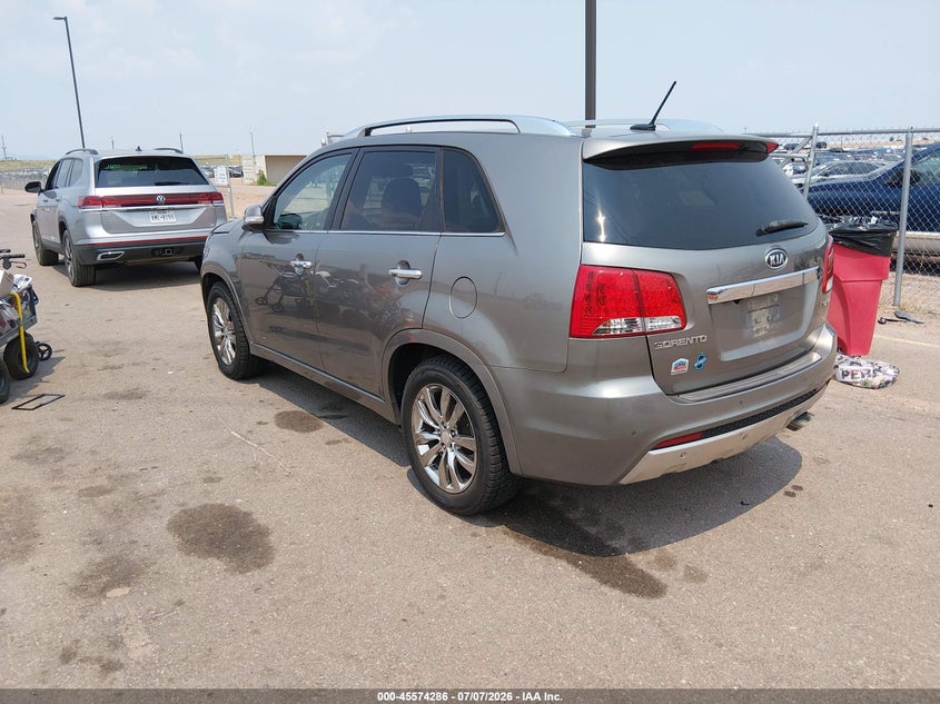2013 Kia Sorento VIN 5XYKW4A22DG387018 IAAI salvage auction — NORMAL WEAR, Clear (Colorado), sold $950 on 2026-07-15 (photo 3)