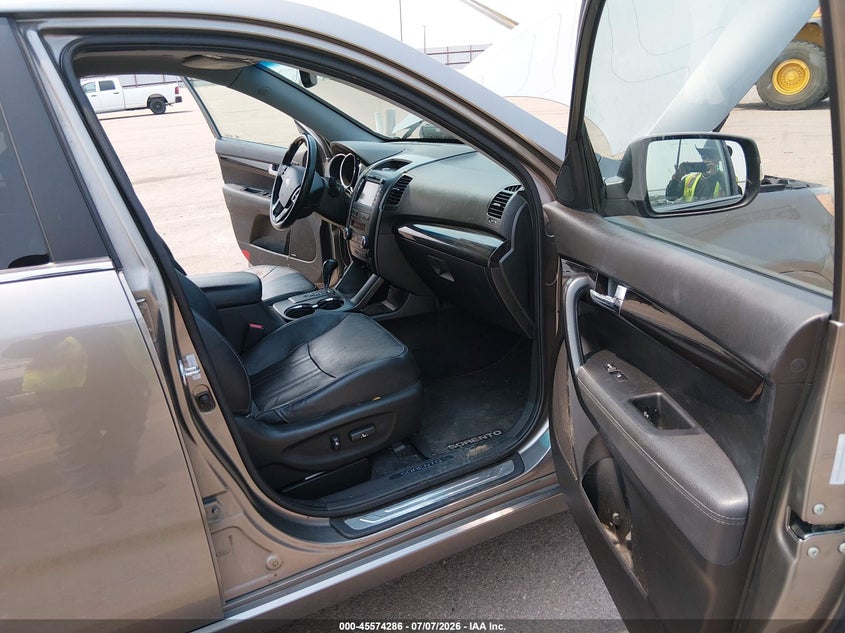 2013 Kia Sorento VIN 5XYKW4A22DG387018 IAAI salvage auction — NORMAL WEAR, Clear (Colorado), sold $950 on 2026-07-15 (photo 5)